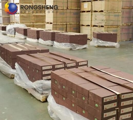 Erimiş Rebond Magnesia Chrome Tuğla Yüksek Sıcaklık Ateşi Rafine Fırınları İçin Sinterlenmiş Krom-Magnesit Tuğlaları
