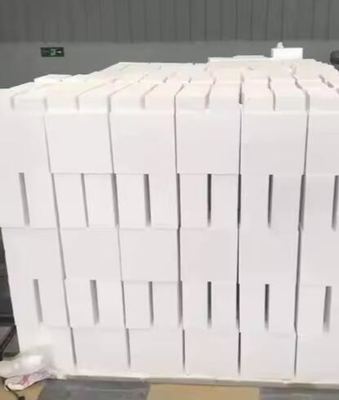 Alüminyum kabarcık yanıcı tuğla 1800C Alüminyum keramik fırın için boş top yalıtım tuğla