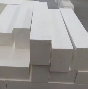 Rongsheng Yüksek Alümina Korundum Mullite Tuğla Cam Fırın Cement Fırın Ve Çelik Endüstrisi İçin Katı Döşeme Tuğlaları